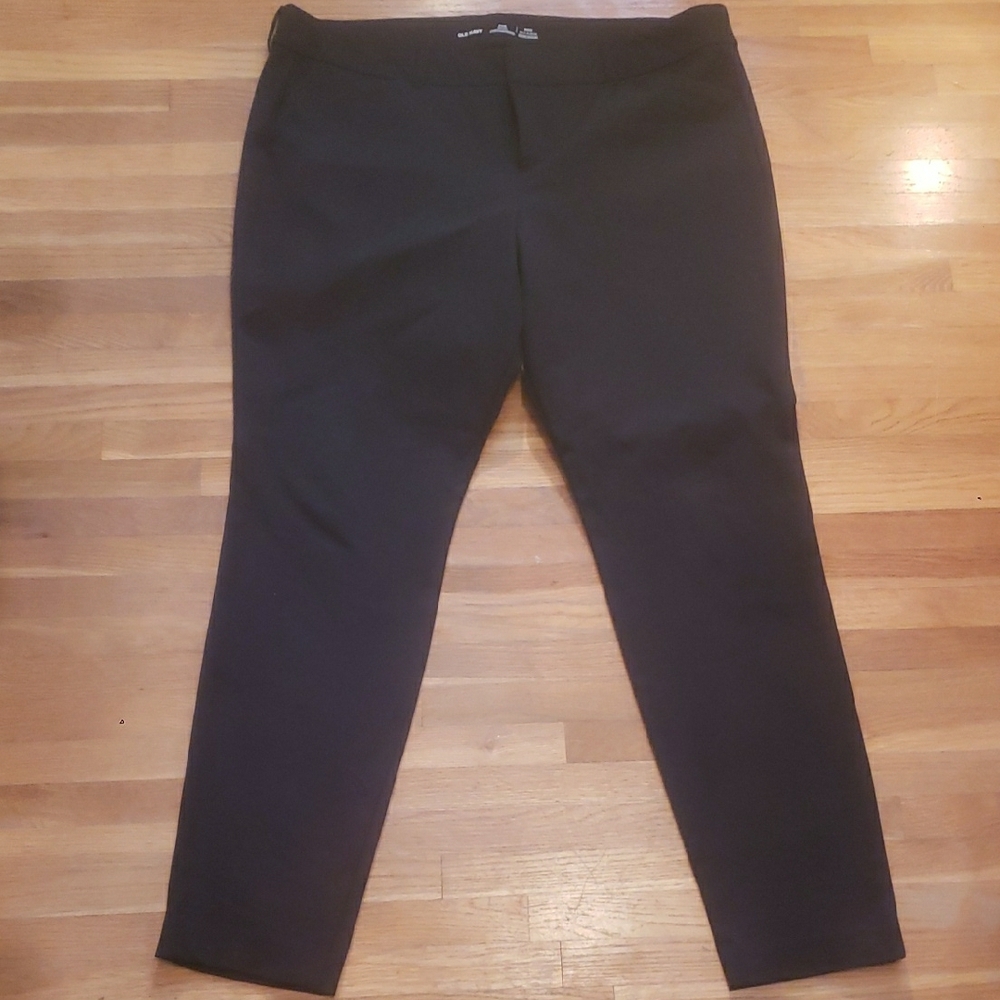 Old Navy Women's Black Pixie Pants 16 Petite
